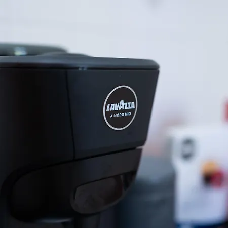 Sea Front Centre Апартаменты Пескара