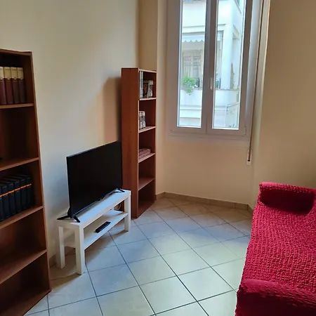 Sea Front Centre Apartment *